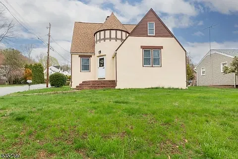 3 bed, 8780 sqft, $4,500 — Photo 3
