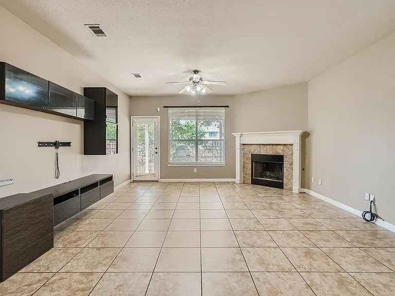 210 Arrowhead Trl — Photo 8