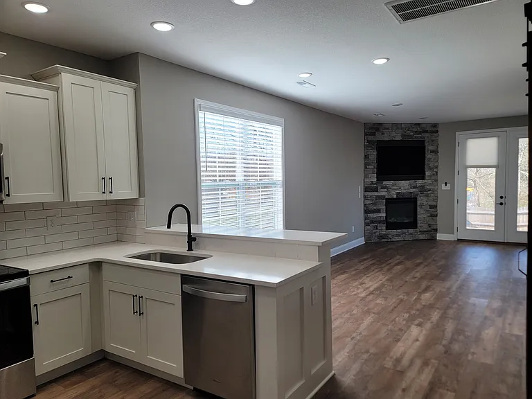 7009 Wright Rd — Photo 9