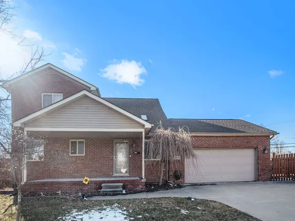 28230 Cooke St, Flat Rock, MI 48134