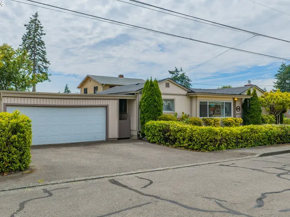 1095 W 11th St, Coquille, OR 97423
