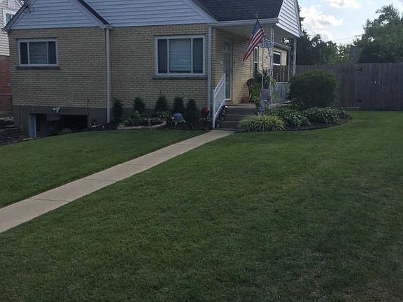 3rd image of 1105 Morado Dr