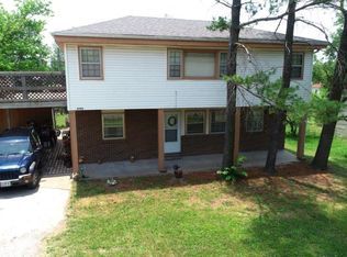 4702 Waterloo Dr, Columbia, MO 65202