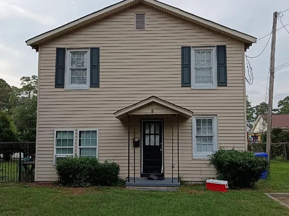 1803 E 6th St APT 9, Greenville, NC 27858