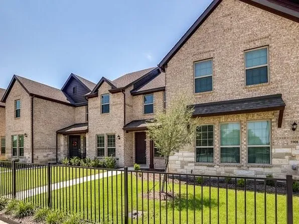 5912 Bursey Rd, Watauga, TX 76148