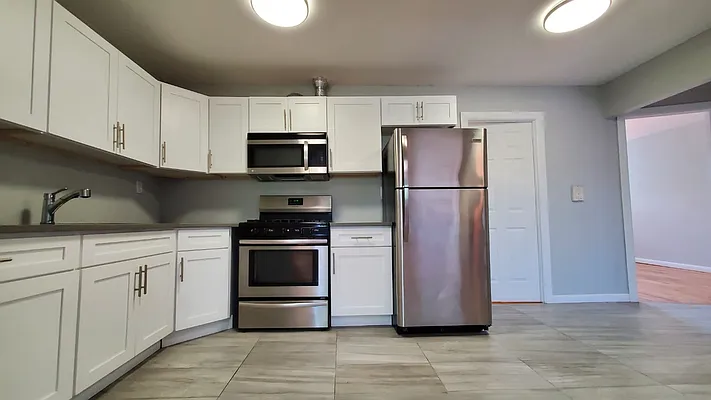 Rented by Compass | media 6