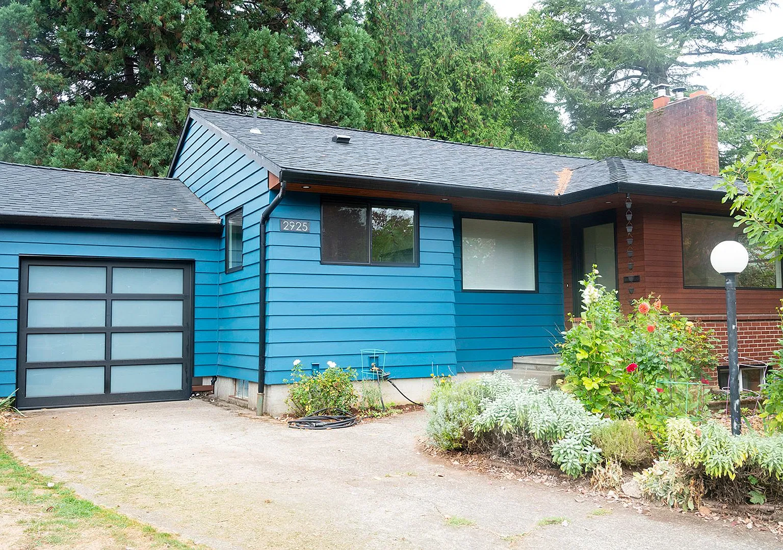 Nearly Perfect, Won't Last! 2 Bd/2ba In South Tabor! — Photo 1