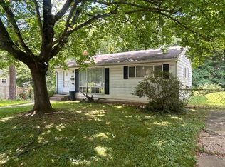 13126 Burlwood Dr, Rockville, MD 20853