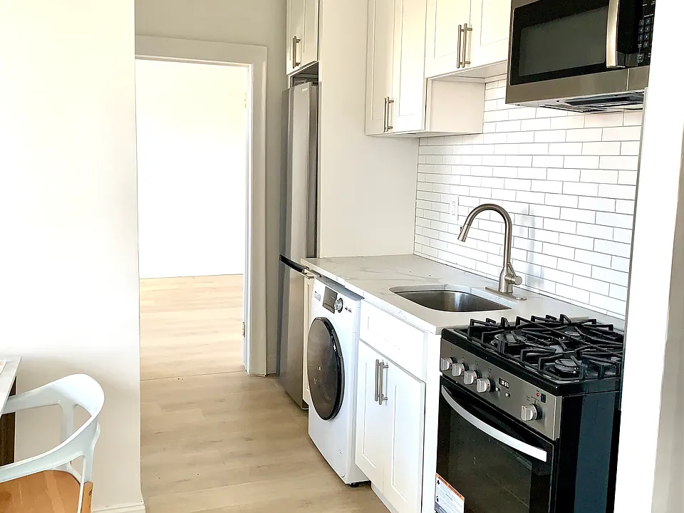 57 Corbin Ave #44