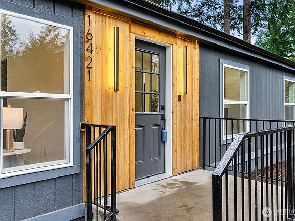 2nd image of 16421 Park Drive