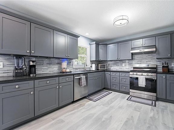 4th image of 1605 NE 69th Ter