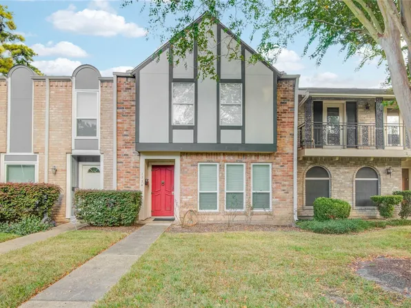 1334 Country Place Dr, Houston, TX 77079