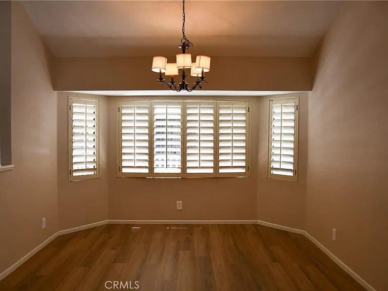 2337 E Skyline Dr — Photo 18