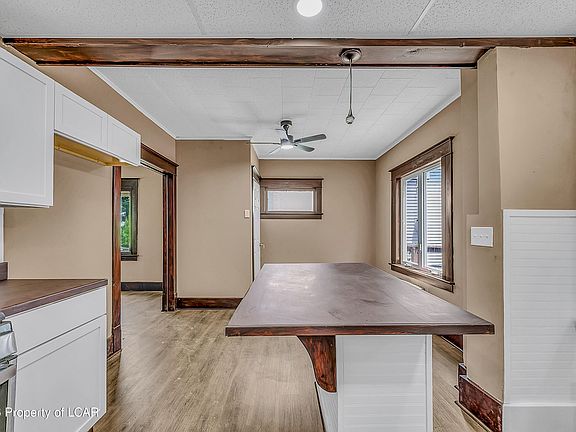 5th image of 2136 N Main Ave
