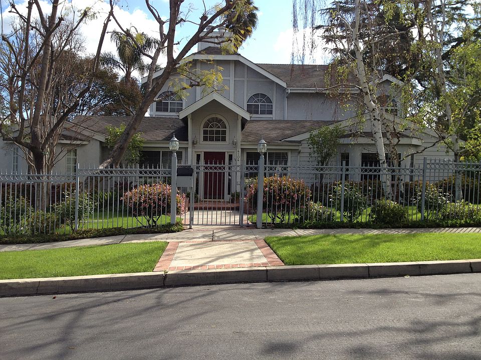 1st image of 4104 Allott Ave