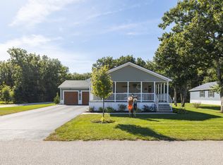 51 Candlewood Dr, Lyman, ME 04002