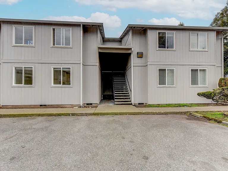1605 Maple Ln #B — Photo 5