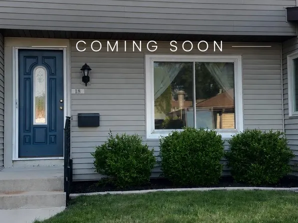 18 Grand Canyon Dr, Madison, WI 53705