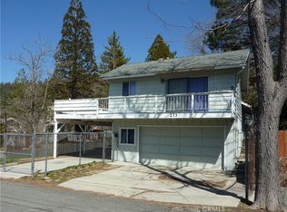 273 Seeley Ln, Crestline, CA 92325