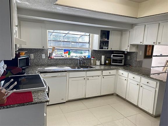 5th image of 4808 Grainary Ave