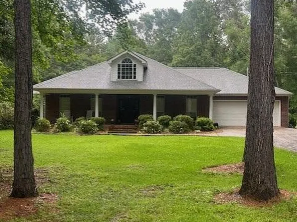 1177 David Benjamin Dr, McComb, MS 39648