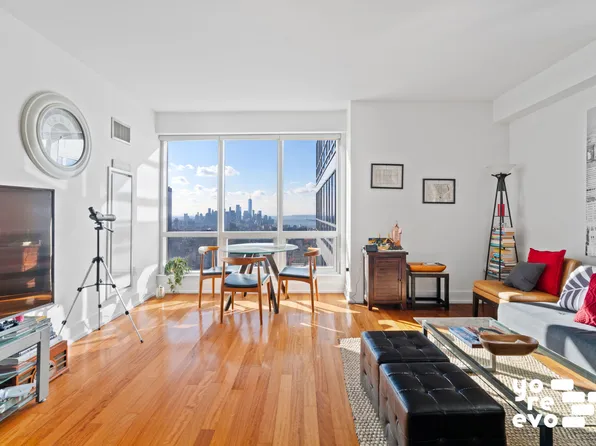 350 West 42nd Street image 1 of 19