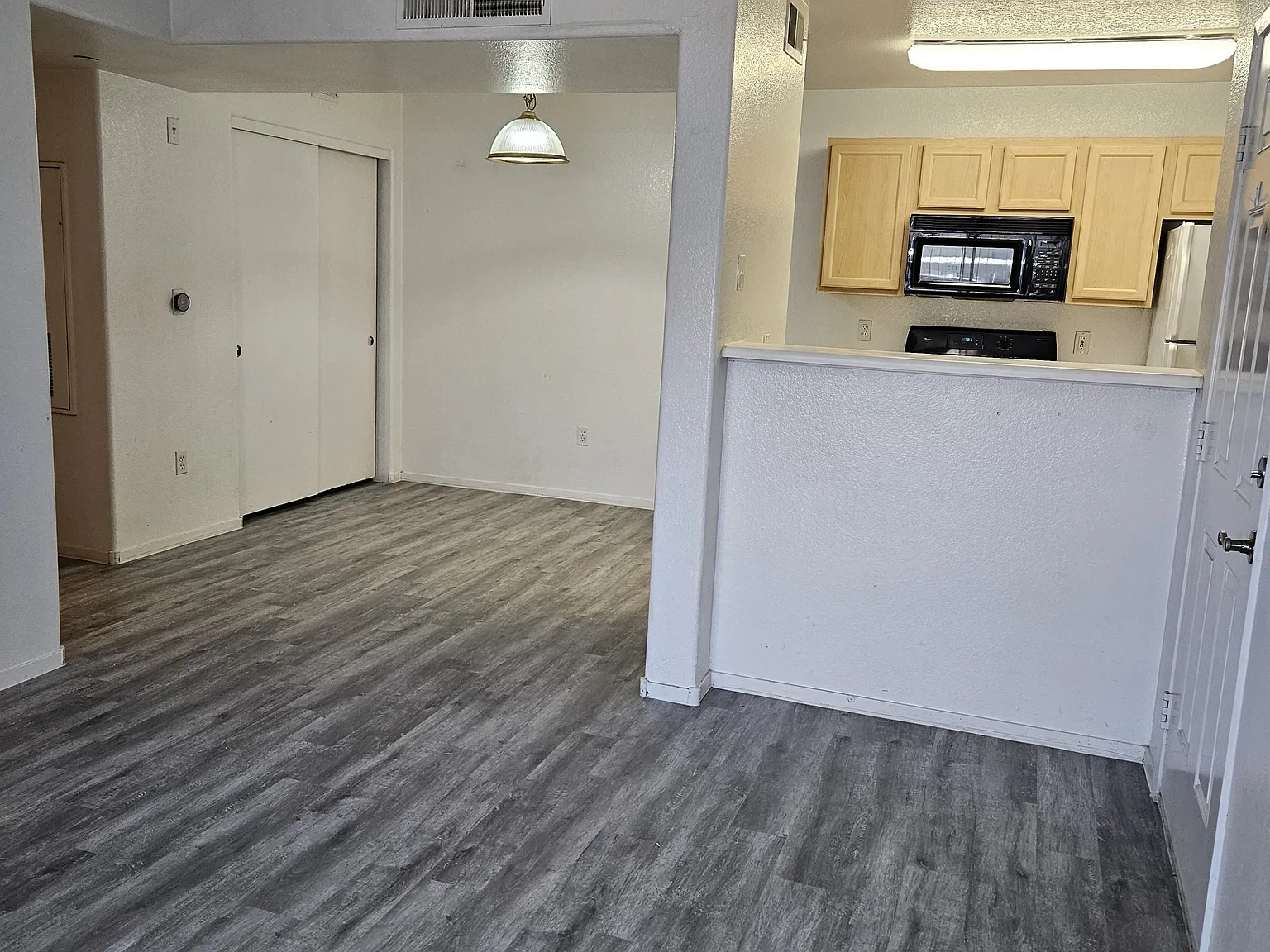 Seven Hills Dr - 950 U3011 - SSC - 1 — Photo 2