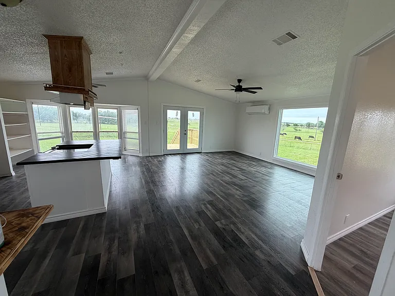 3961 FM 2331 — Photo 9