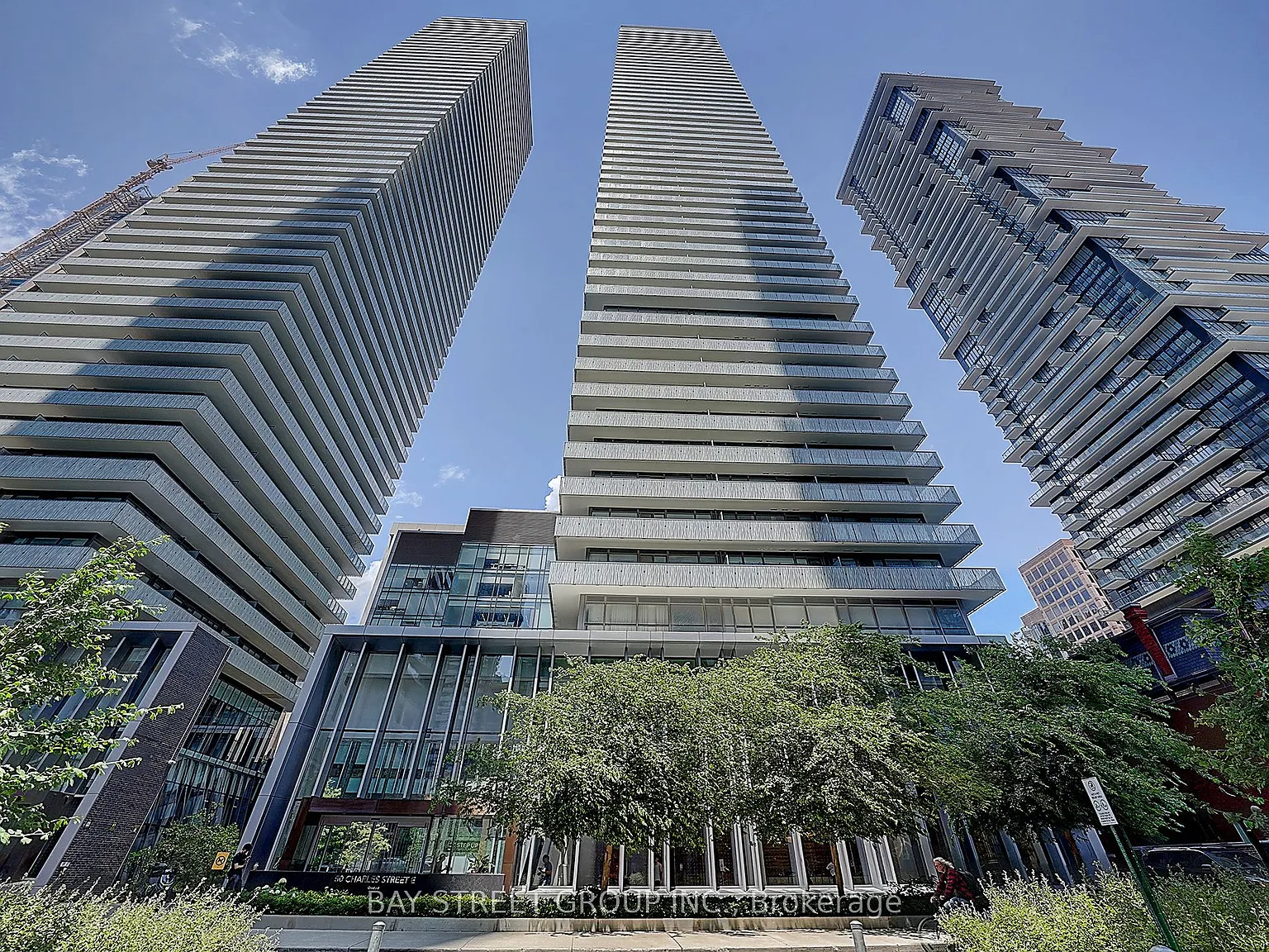 1 bed, $2,300 — Photo 2