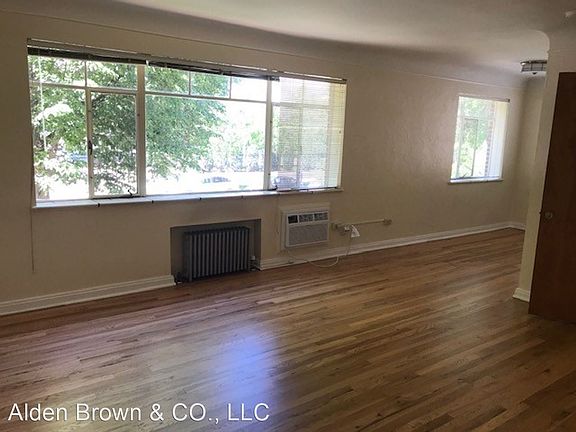 4th image of 930 N Sherman St APT 102