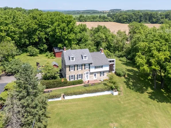 3224 Newburg Rd, Nazareth, PA 18064