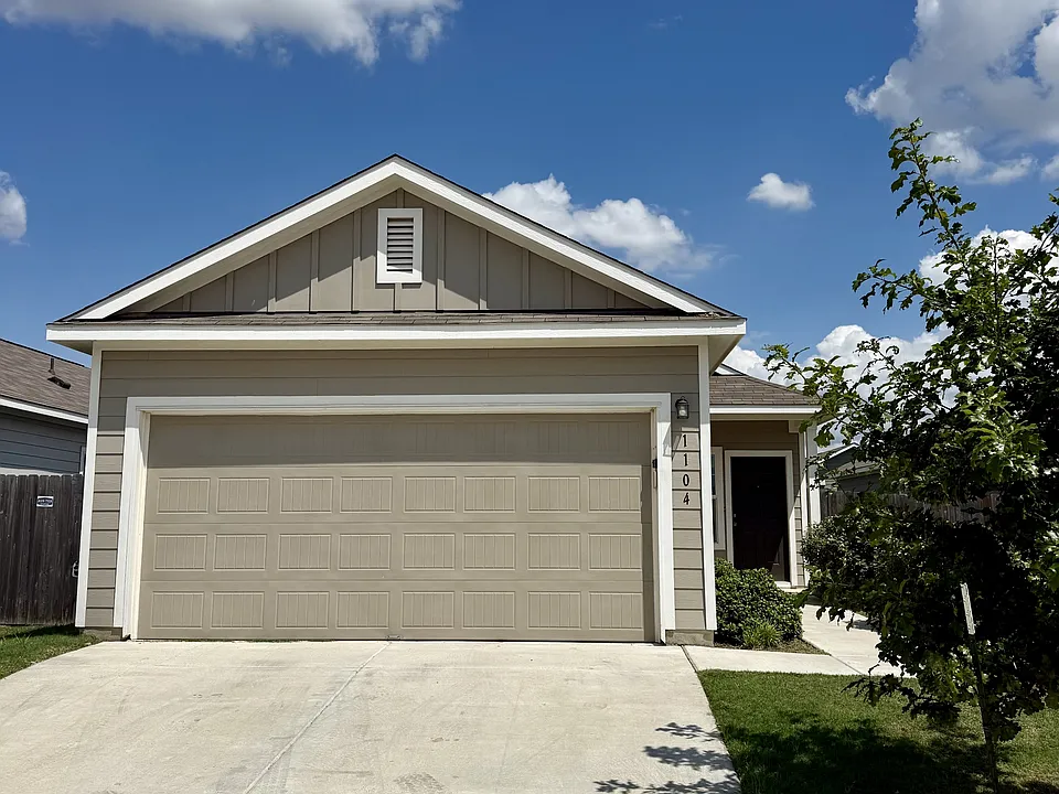 1104 Minnow Ln