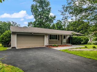 628 Webster Rd, Webster, NY 14580