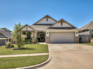 908 Dahlia Ln, Noble, OK 73068