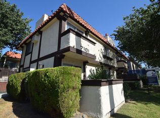 7101 Haskell Ave APT 4, Van Nuys, CA 91406