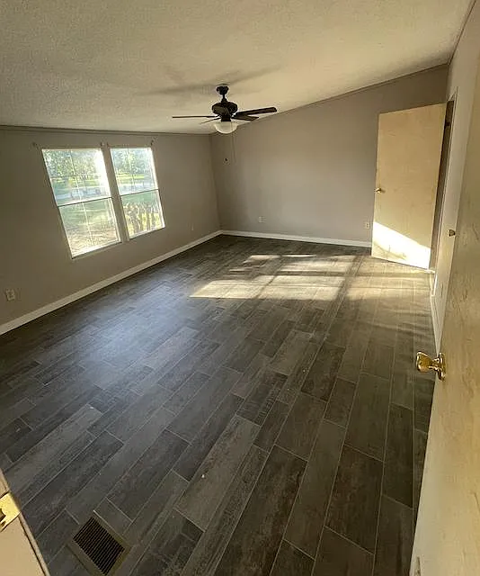 3 bed, 1680 sqft, $950 — Photo 4