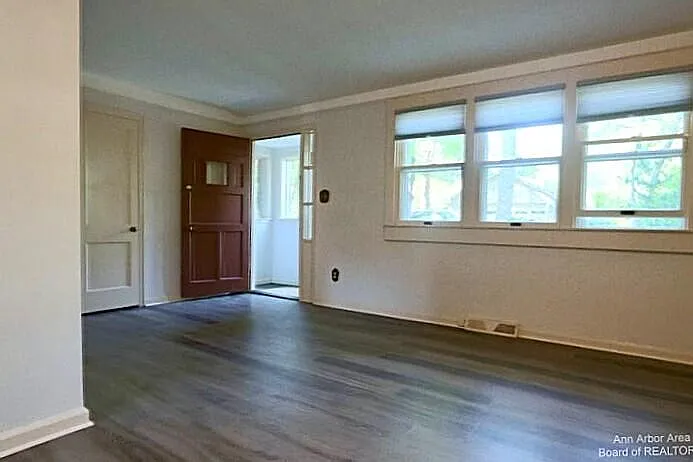 611 Robin Rd — Photo 8