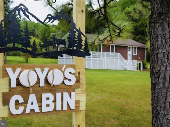 4064 Pine Grove Rd, Stanley, VA 22851