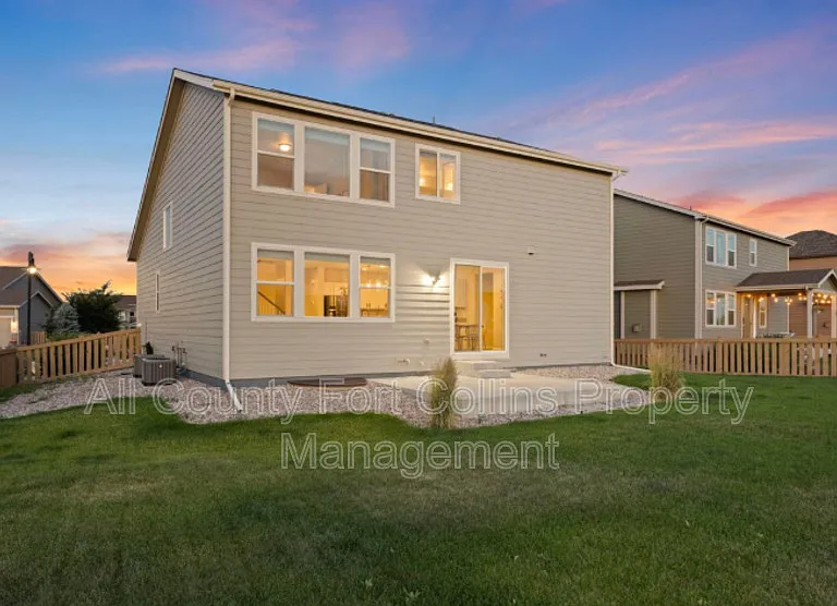 5217 Alberta Falls St — Photo 16