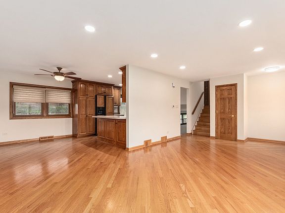 4th image of 13740 Venetian Ct