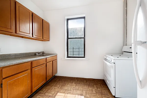 Rented by Engel and Volkers Brownstone Brooklyn | media 8