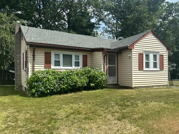 42 Dale Rd, Holbrook, MA 02343