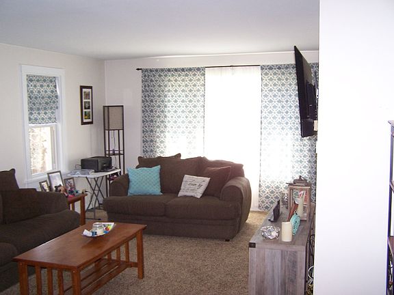 3rd image of 417 N Hambden St