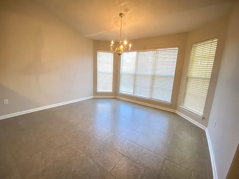 749 Lakemont Dr — Photo 7