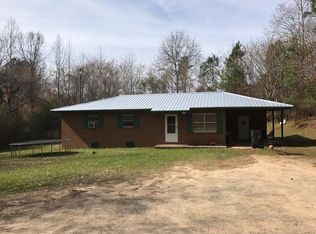 652 Manoy Dr, Jacksons Gap, AL 36861