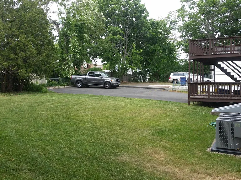172 S End Rd #1 — Photo 5
