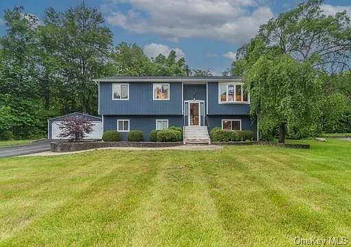 29 Fletcher Drive photo 1