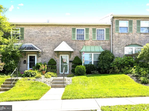 403 Carmarthen Ct, Exton, PA 19341
