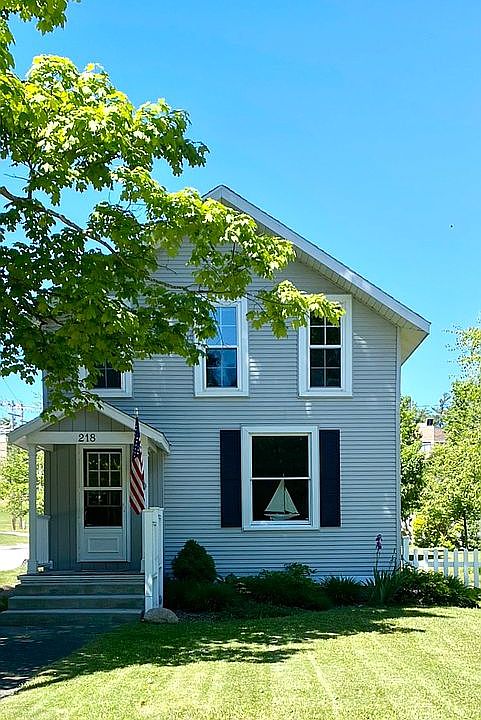 1st image of 218 S Shabwasung St