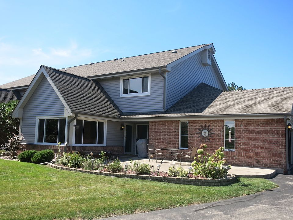 1st image of 13586 W Fountain Ct